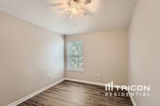 8332 Crescent Moon Dr in New Port Richey, FL - Building Photo - Building Photo