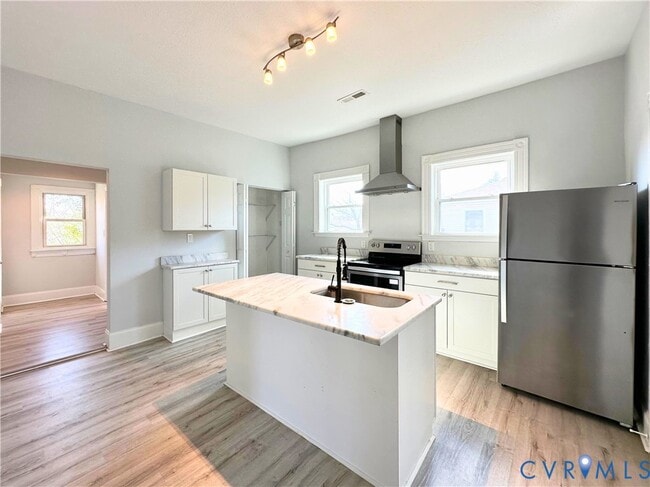 501 Highland Ave in Colonial Heights, VA - Building Photo - Building Photo