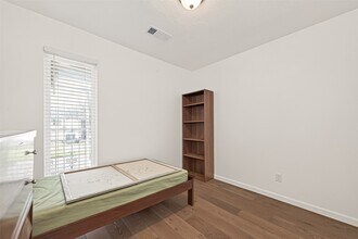 10823 Sandstone St in Houston, TX - Building Photo - Building Photo