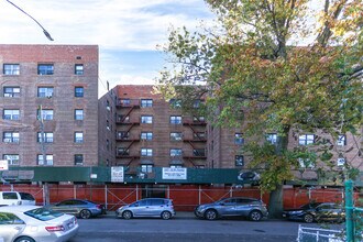 14714-14 84th Rd in Jamaica, NY - Foto de edificio - Building Photo