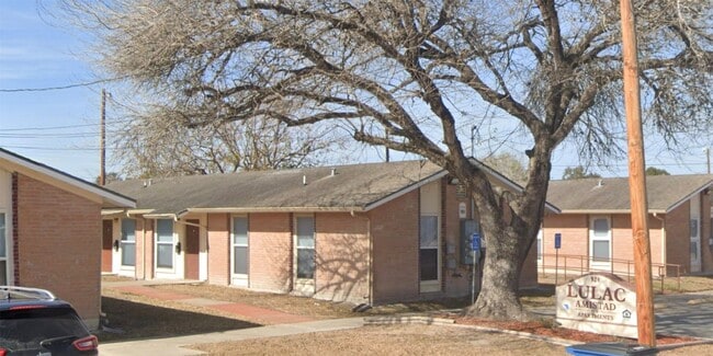 property at 924 Flores St