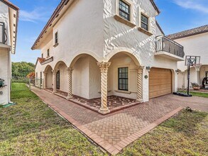 2901 Hidden Harbour St in Fort Lauderdale, FL - Building Photo - Building Photo