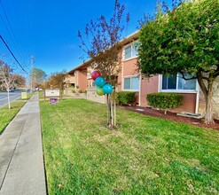 Monterey Park Apartment in Sunnyvale, CA - Building Photo - Building Photo