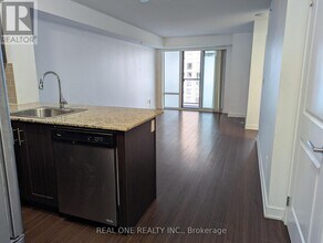 185 Bonis Ave in Toronto, ON - Building Photo - Building Photo