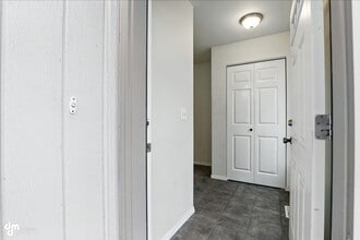 5546 Sapphire Loop in Anchorage, AK - Building Photo - Building Photo