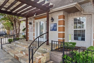 Westward Square in Houston, TX - Building Photo