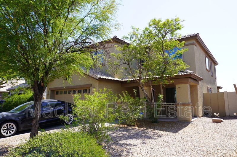 29285 N Yellow Bee Dr in San Tan Valley, AZ - Foto de edificio