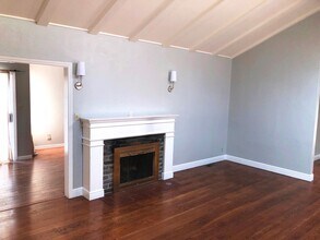 5627 Cabot Dr in Oakland, CA - Building Photo - Building Photo