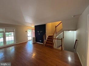 20908 Pioneer Ridge Terrace in Ashburn, VA - Building Photo - Building Photo