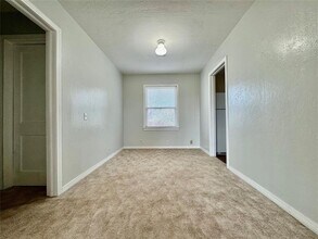 711 N Broadway Ave in Hydro, OK - Building Photo - Building Photo