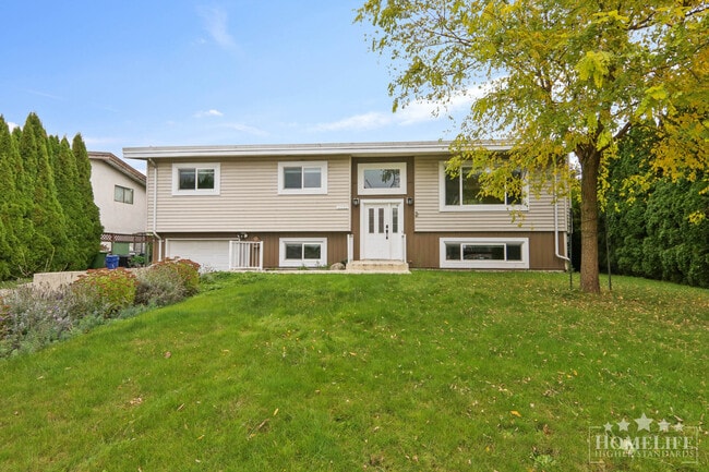 property at 6532 Dayton Dr
