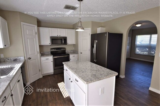 217 Sawyerwood Pl in Oviedo, FL - Building Photo - Building Photo