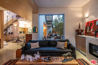 716 Brooks Ave in Los Angeles, CA - Building Photo - Building Photo