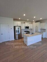 5130 Useppa Trl in Woodbury, MN - Building Photo - Building Photo