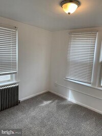 929 Buttonwood St photo'