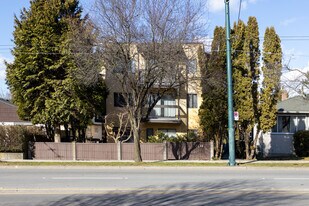 2421 Mcgill St in Vancouver, BC - Building Photo