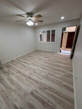 215 Covina Ave, Unit 1 in Long Beach, CA - Building Photo - Building Photo