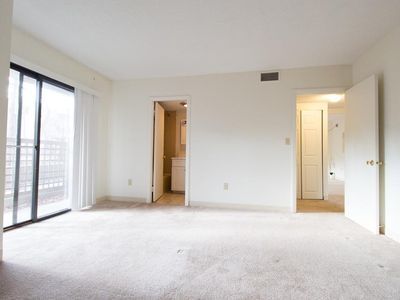 72 Centre St-Unit -7D in Brookline, MA - Building Photo - Building Photo