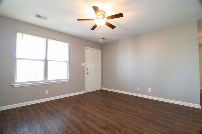 1125 Keith Ave in Oak Grove, KY - Building Photo - Building Photo