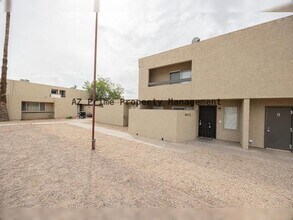 2674 N 43rd Ave in Phoenix, AZ - Building Photo - Building Photo