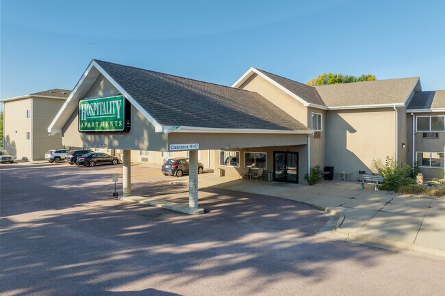 Hospitality Apartments in Sioux Falls, SD - Foto de edificio - Building Photo