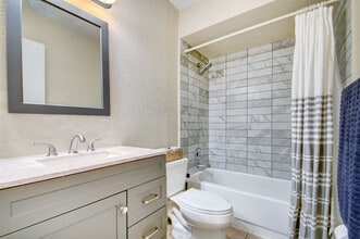 101 SW 10th Ave, Unit 101 SW 10th Ave. in Boynton Beach, FL - Foto de edificio - Building Photo