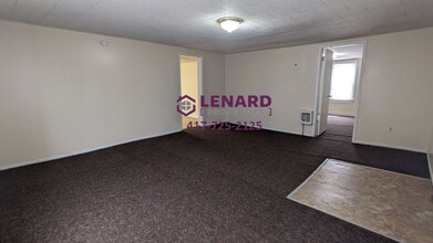 446 N Claud Ave in Bolivar, MO - Building Photo - Building Photo