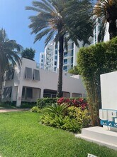 3029 NE 188th St, Unit 319 in Aventura, FL - Building Photo - Building Photo