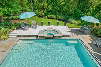 1404 Coventry Ln in Alexandria, VA - Building Photo - Building Photo