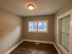 308 S Lake St in Greeneville, TN - Building Photo - Building Photo