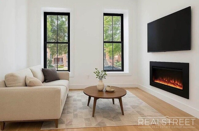 Brand New 2 Bed in Bed Stuy Brownstone!
