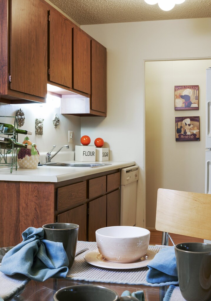 Bridgewood Apartments in Flat Rock, MI