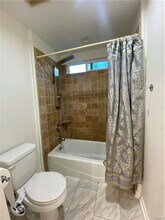 19303 Cohasset St in Los Angeles, CA - Building Photo - Building Photo