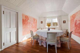 39 Marylea Dr in Southampton, NY - Building Photo - Building Photo