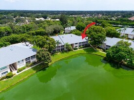13810 Oneida Dr, Unit C2 in Delray Beach, FL - Building Photo