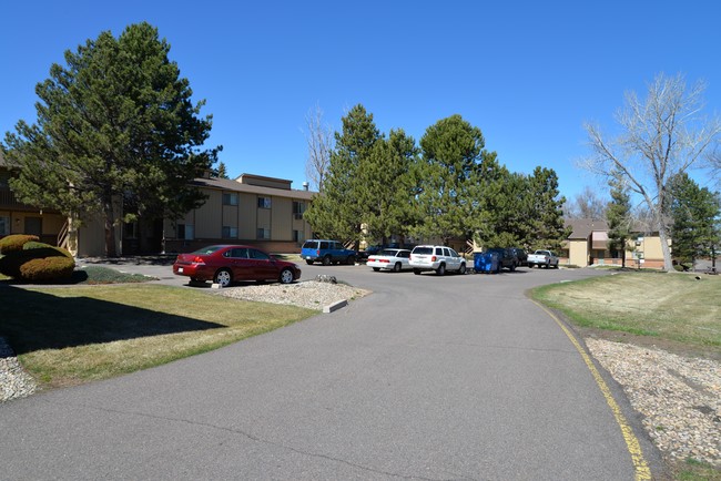 Senior Villa Apartments in Wheat Ridge, CO - Building Photo - Building Photo