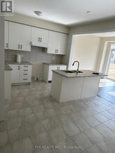 16 Lilac Cir in Haldimand, ON - Building Photo - Building Photo