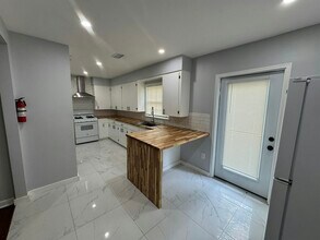329 Pine Ridge Rd in Jackson, MS - Building Photo - Building Photo