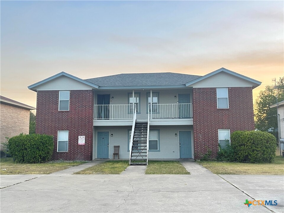 1102 Circle M Dr in Killeen, TX - Building Photo