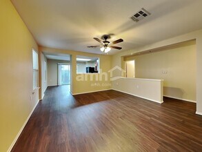 6733 Doyal Dr in Austin, TX - Building Photo - Building Photo