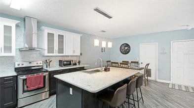 2344 28th Ave E in Palmetto, FL - Building Photo - Building Photo