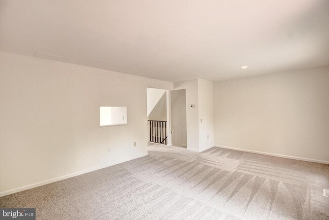 property at 1878 Murdock Ct