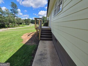 351 Browns Rd in Winder, GA - Building Photo - Building Photo
