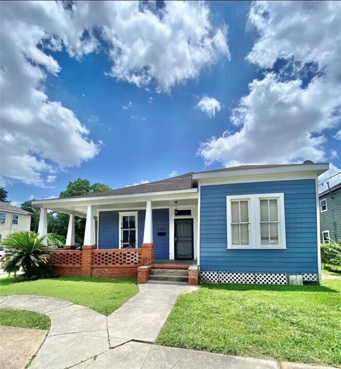 1622 Pannell St in Houston, TX - Building Photo