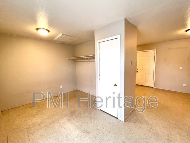 813 E Huntsville Ave in Springdale, AR - Building Photo - Building Photo