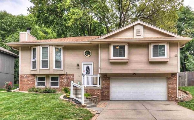 property at 3252 Tammy St