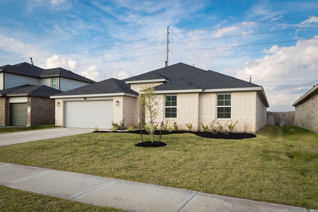 31514 Avebury Lake Ln in Fulshear, TX - Building Photo