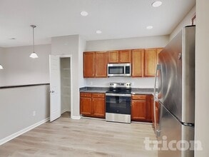 5325 Oakley Commons Blvd in Union City, GA - Building Photo - Building Photo