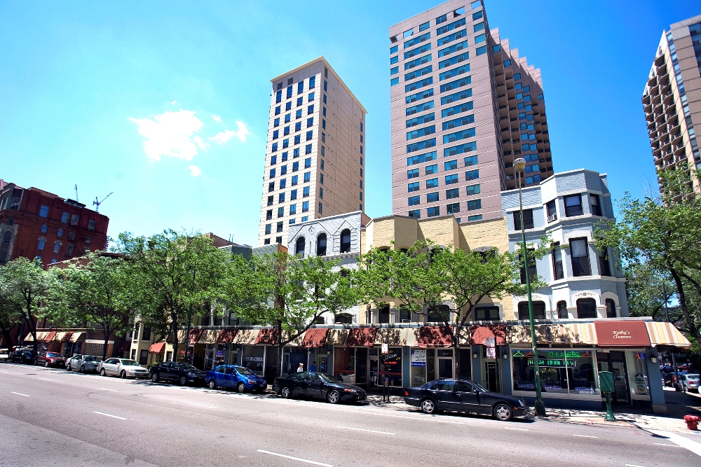 Gramercy Row Apartments in Chicago, IL - Foto de edificio