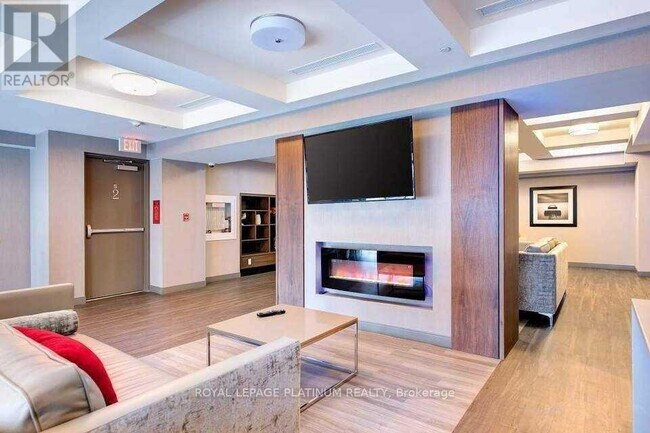 150 Main St W in Hamilton, ON - Building Photo - Building Photo